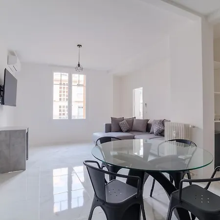 J * جوان ليه باه